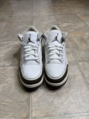 Air Jordan 3 Retro Mocha Men’s Shoe Size 10 Brown 136064-122 Preowned